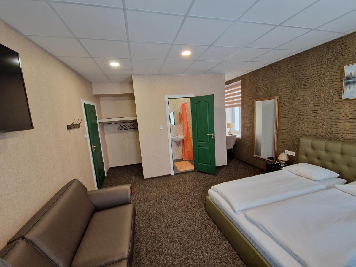 Central Hotel With Free Parking Riga Luaran gambar